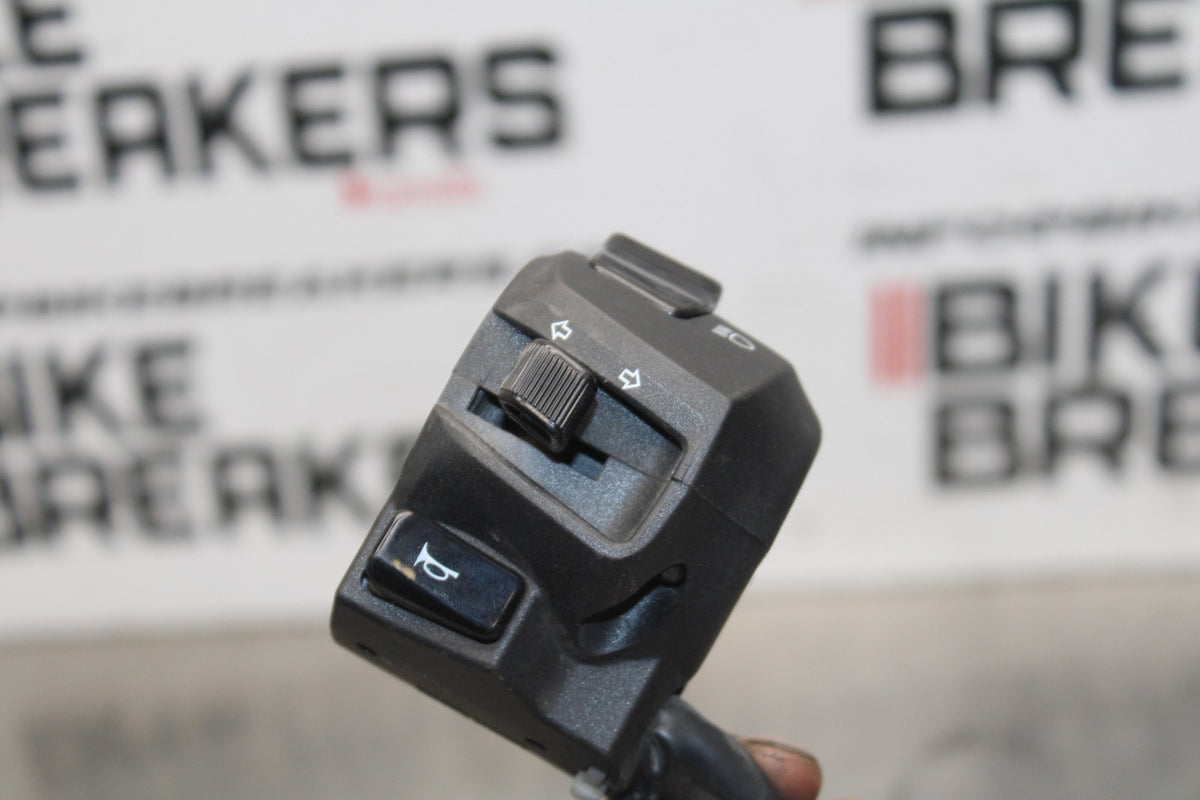 17-18 YAMAHA YZF R3 LEFT CLIP ON HANDLE HORN SIGNALS SWITCH SWITCHES BB813