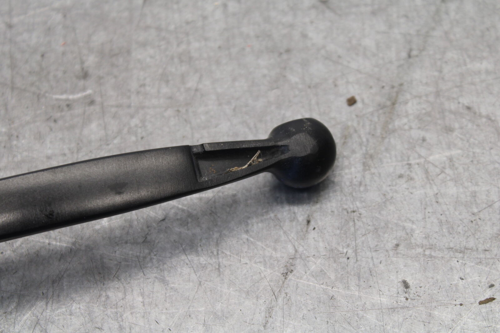 11-24 SUZUKI GSXR750 CLUTCH PERCH MOUNT WITH LEVER BB687