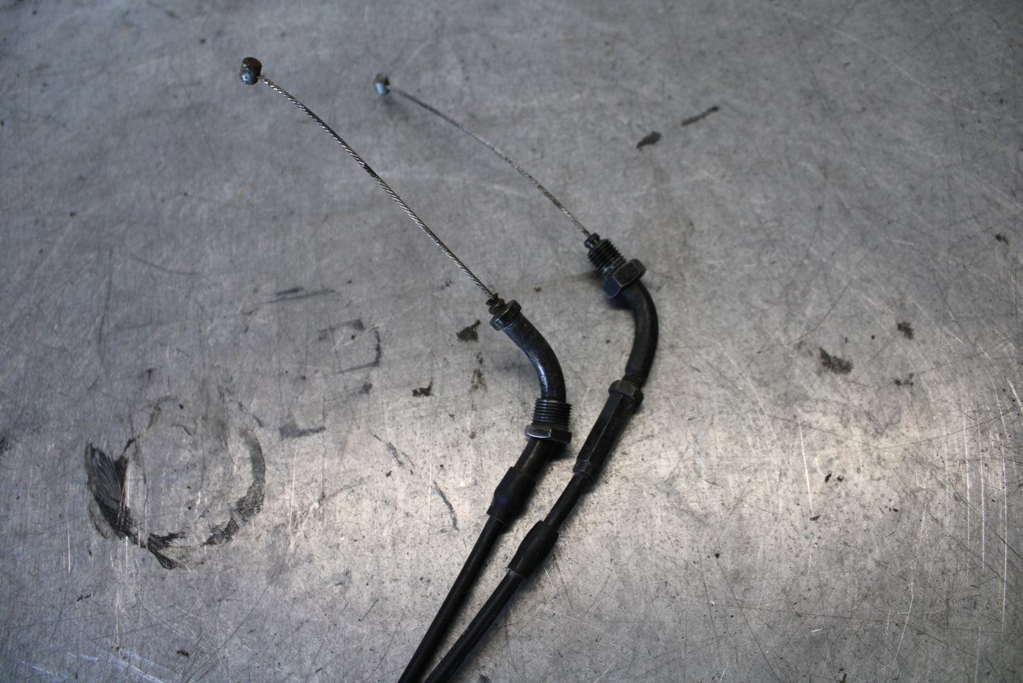 03-04 HONDA CBR600RR THROTTLE CABLES LINES 17910-MBW-D20 17920-MBW-D20 BB661