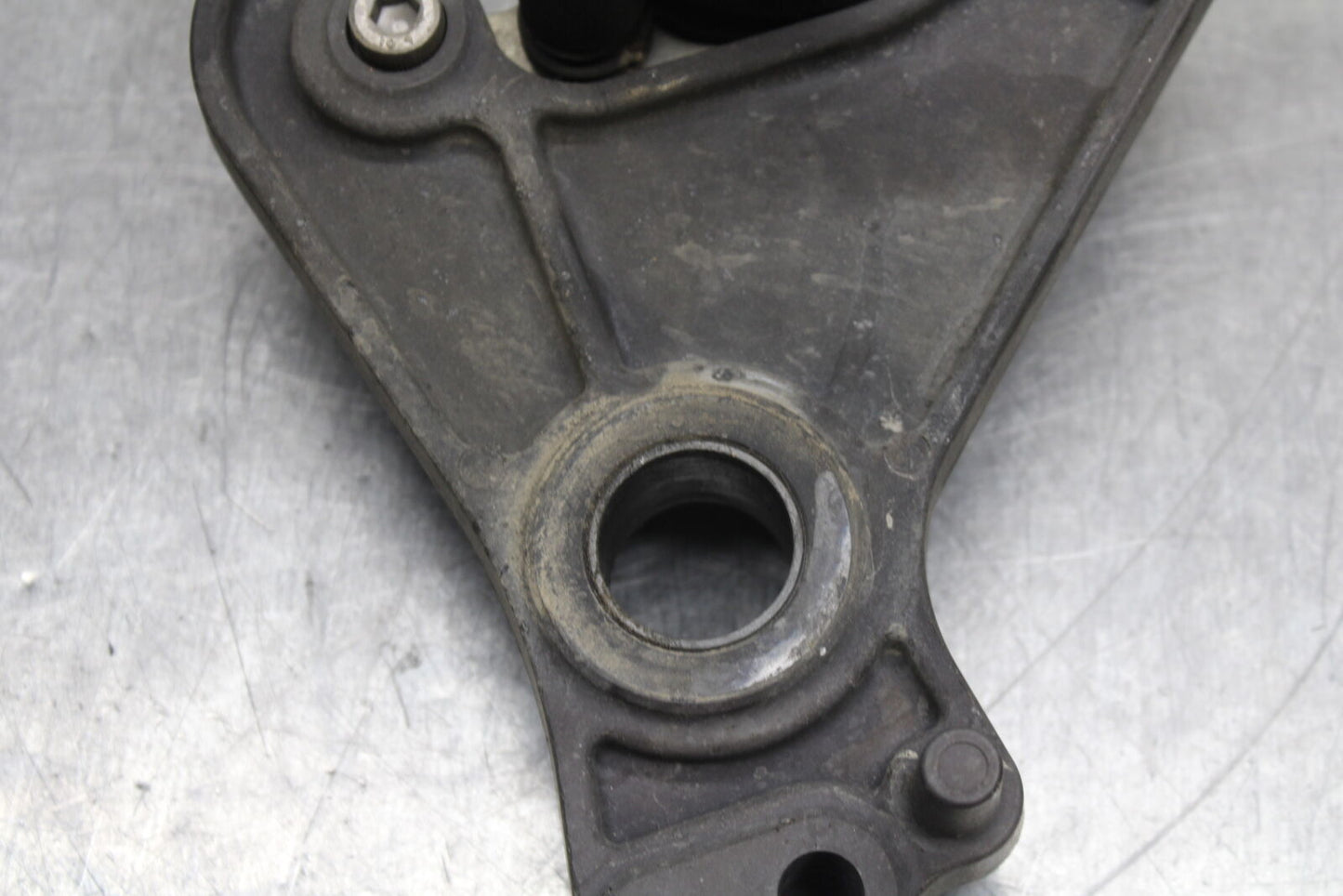 12-13 KAWASAKI Z1000 REAR BACK BRAKE CALIPER W MOUNT BRACKET BB743