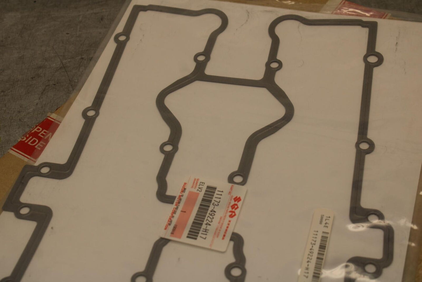 82-83 SUZUKI GS1100E ES ENGINE VALVE COVER GASKET  BB630