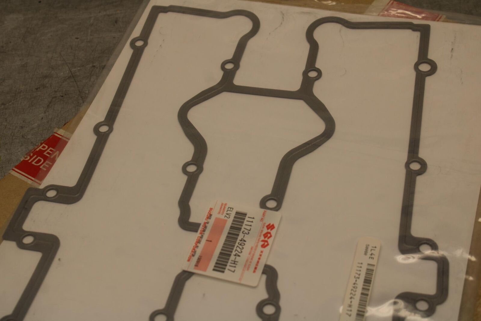 82-83 SUZUKI GS1100E ES ENGINE VALVE COVER GASKET  BB630