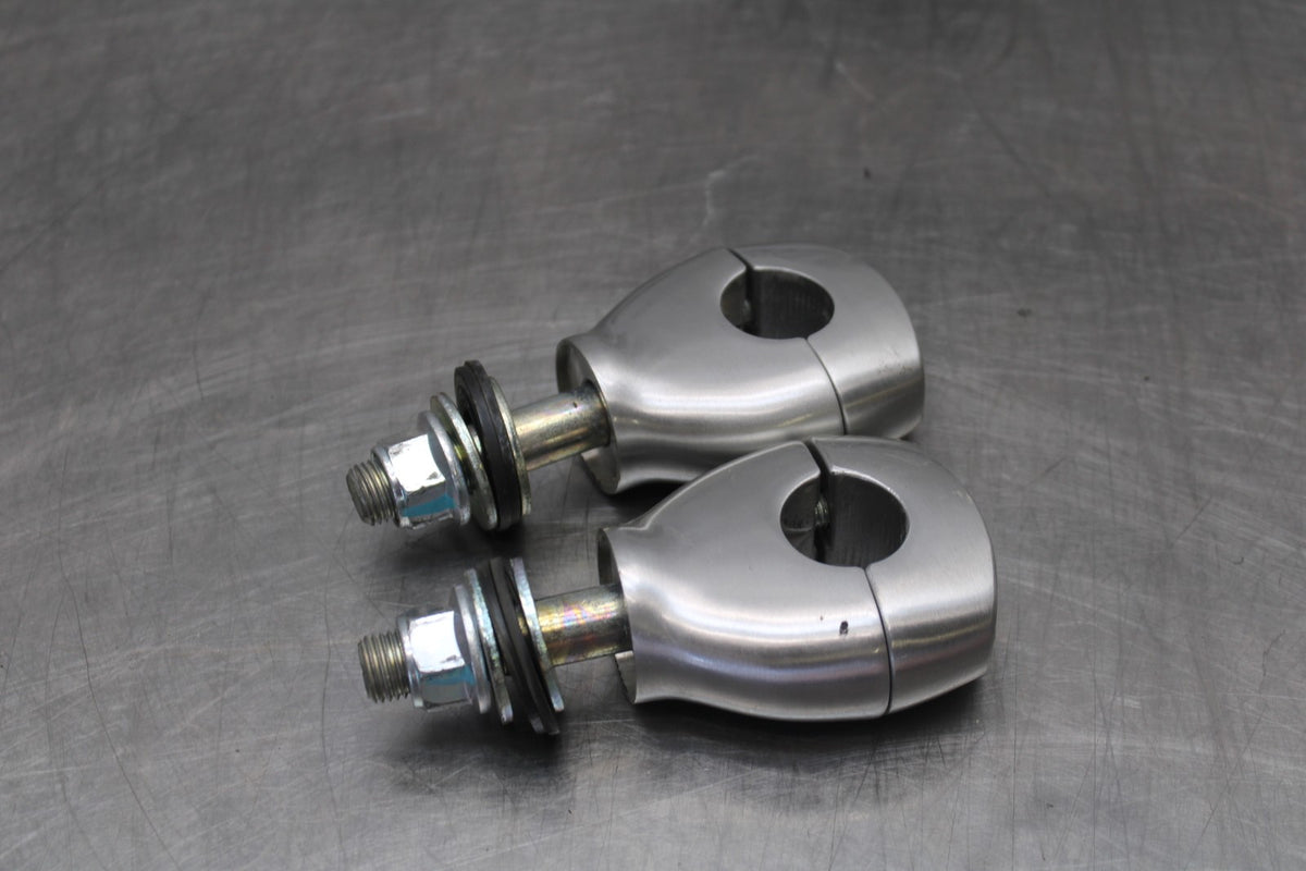 05-09 SUZUKI BOULEVARD C90 HANDLEBAR RISERS BB918