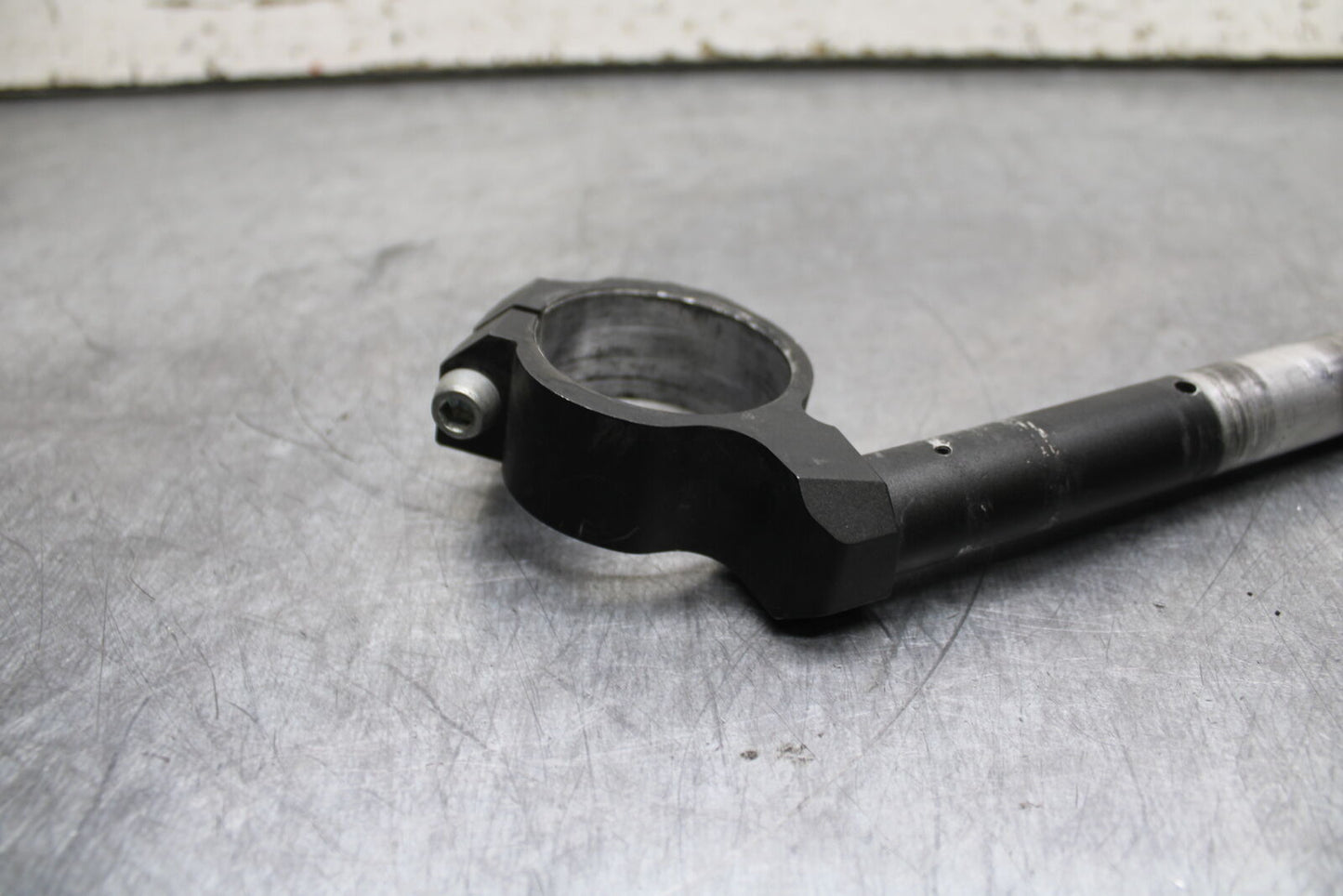 13-17 KAWASAKI NINJA ZX6R ZX636E RIGHT CLIP ON HANDLEBAR BB735