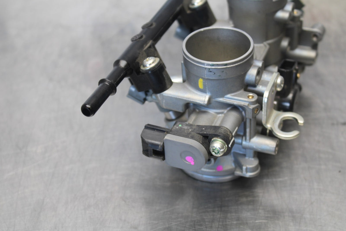 18-23 KAWASAKI NINJA 400 EX400 ABS MAIN FUEL INJECTORS / THROTTLE BODIES BB192