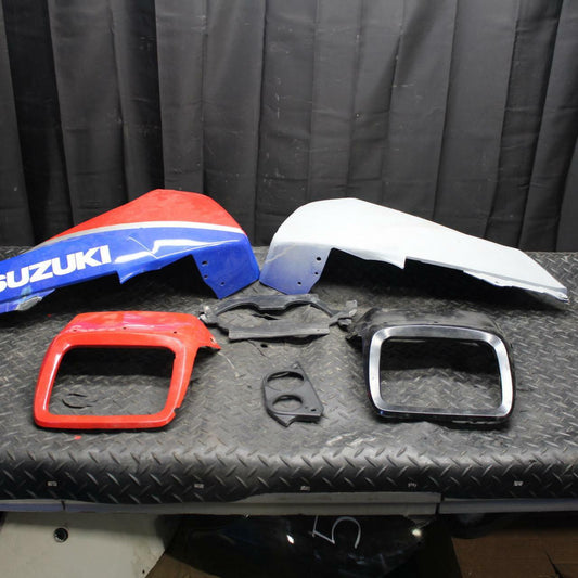 86 SUZUKI GS750ES FRONT UPPER NOSE FAIRING COWL SHROUD PARTS BB233