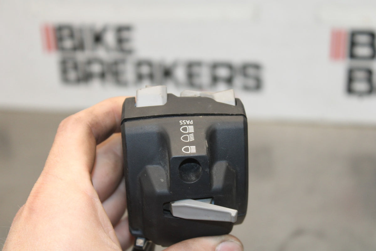 25 KAWASAKI Z900 LEFT CLIP ON HANDLE HORN SIGNALS SWITCH SWITCHES BB928