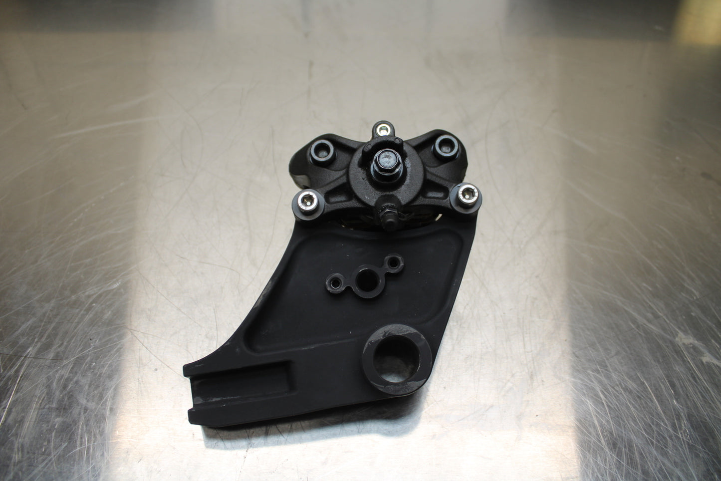 23-24 KAWASAKI NINJA ZX14R REAR BACK BRAKE CALIPER W MOUNT BRACKET BB141