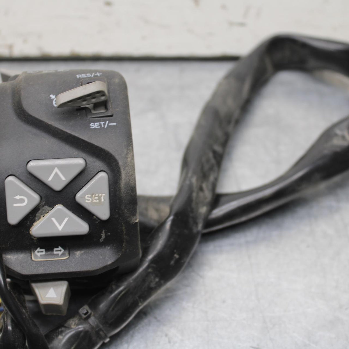 21-23 KTM 890 ADVENTURE HANDLEBAR LEFT SIGNAL TURN SWITCH  BB629