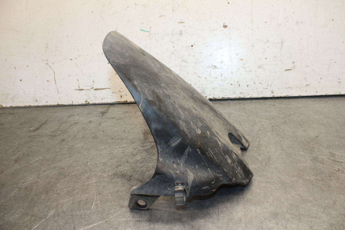 06-07 SUZUKI GSXR 600 REAR BACK WHEEL TIRE HUGGER FENDER BB694
