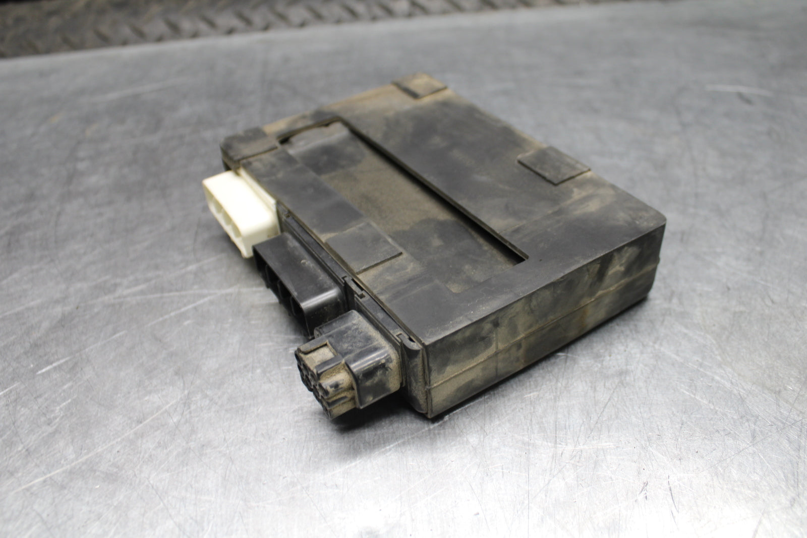 04 KAWASAKI VULCAN 1500 ECU COMPUTER CONTROLLER UNIT ECM CDI BB762