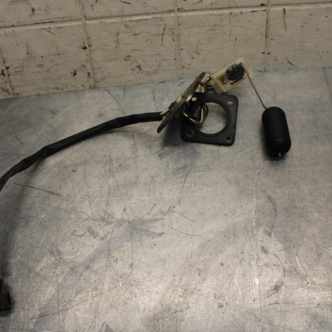11 KAWASAKI NINJA 650 ER EX 650 FUEL LEVEL GAS PETROL SENDER UNIT BB503