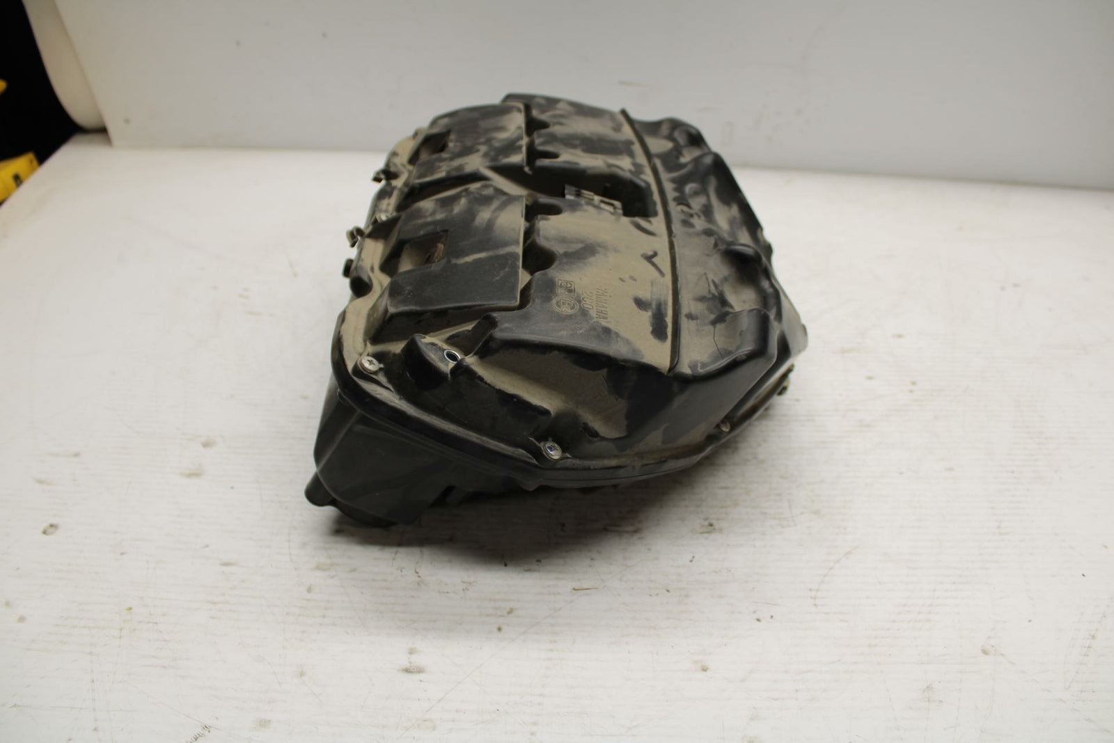 07 YAMAHA YZF R6 2c0 AIRBOX AIR INTAKE FILTER BOX BB297