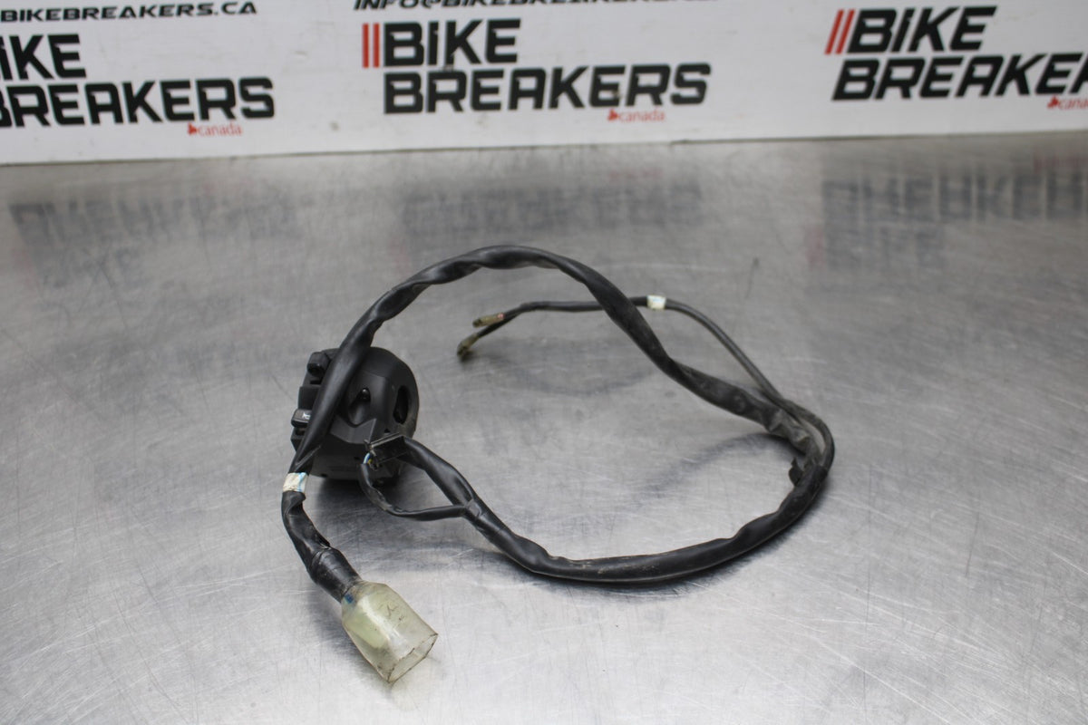 17-18 YAMAHA YZF R3 LEFT CLIP ON HANDLE HORN SIGNALS SWITCH SWITCHES BB813