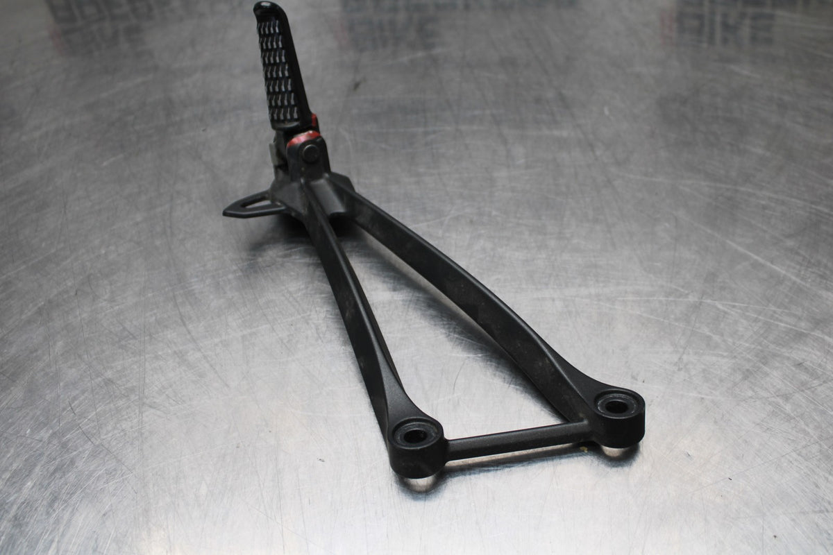 21-23 KAWASAKI NINJA ZX6R LEFT REAR BACK PASSENGER PEG BB179