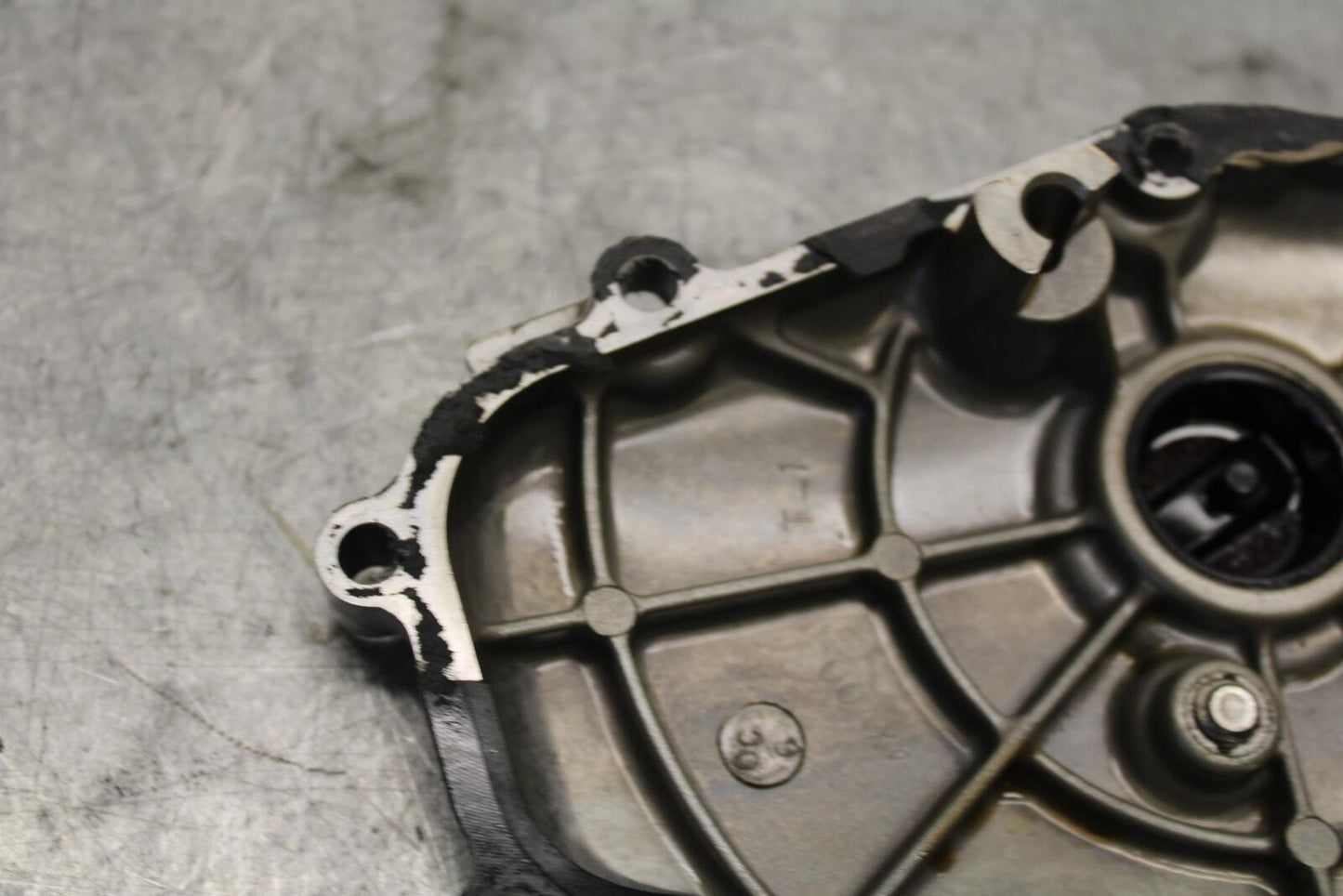 1998 Yamaha YZF R1 ENGINE MOTOR TIMING CHAIN COVER BB53