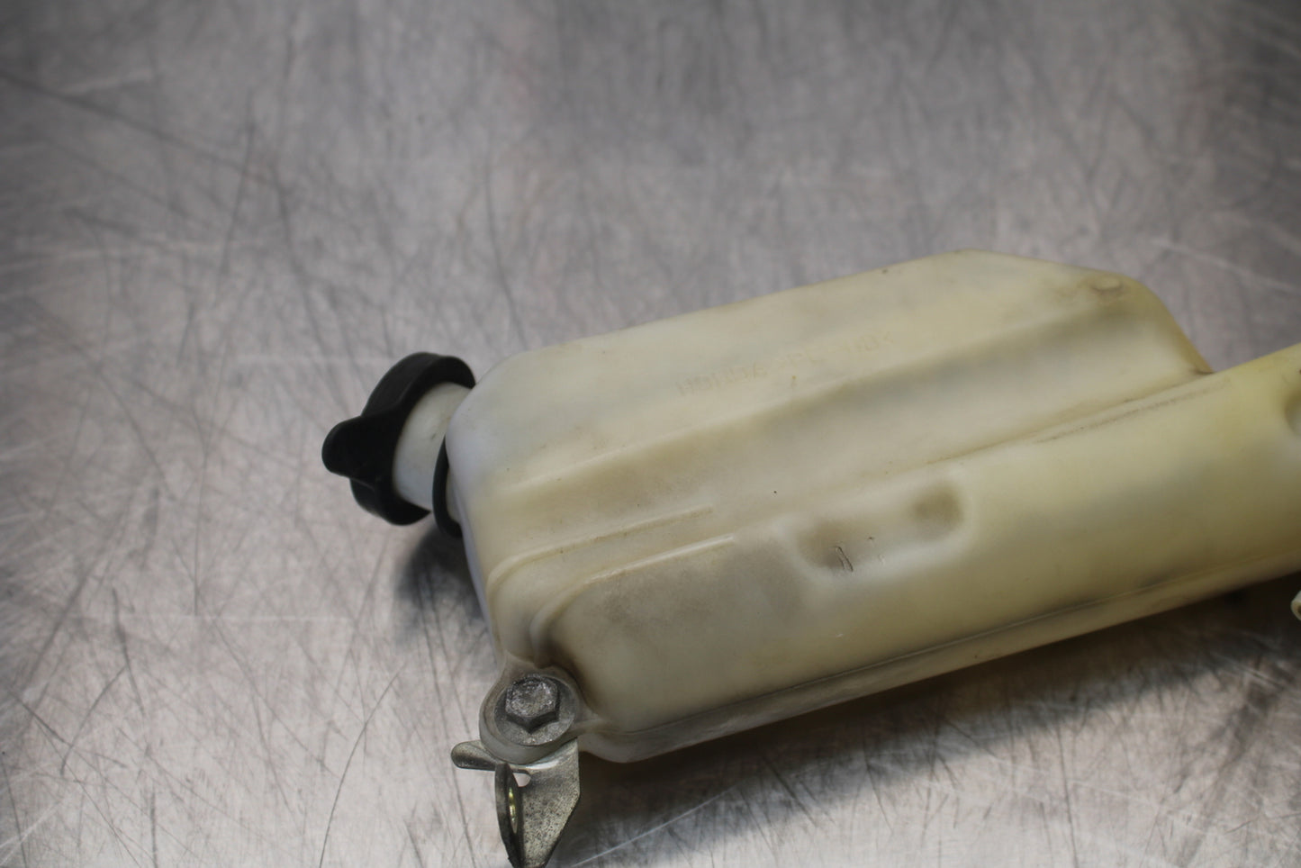 98-05 HONDA SUPER HAWK 1000 VTR1000F COOLANT WATER TANK RESERVOIR BOTTLE BB152