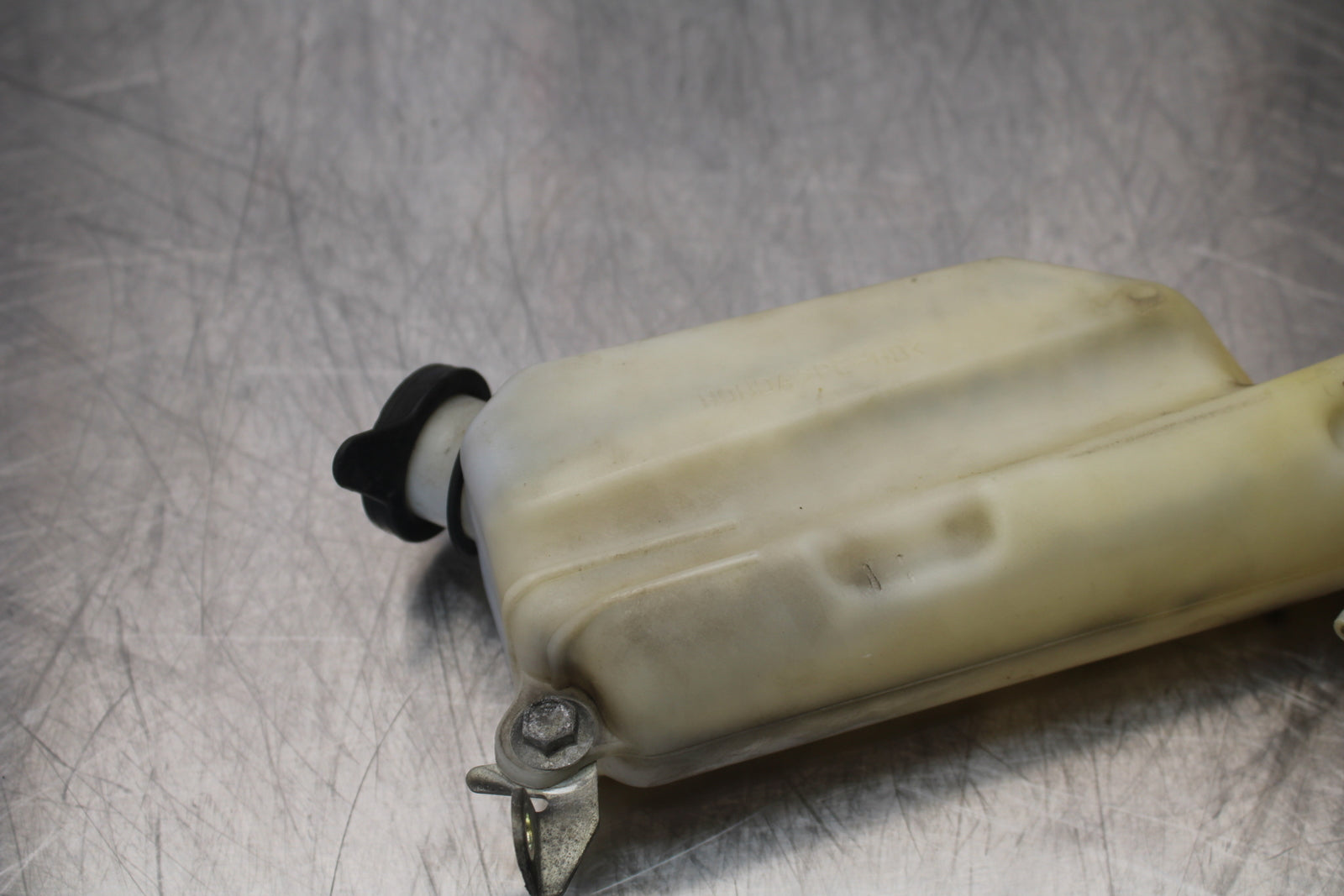 98-05 HONDA SUPER HAWK 1000 VTR1000F COOLANT WATER TANK RESERVOIR BOTTLE BB152