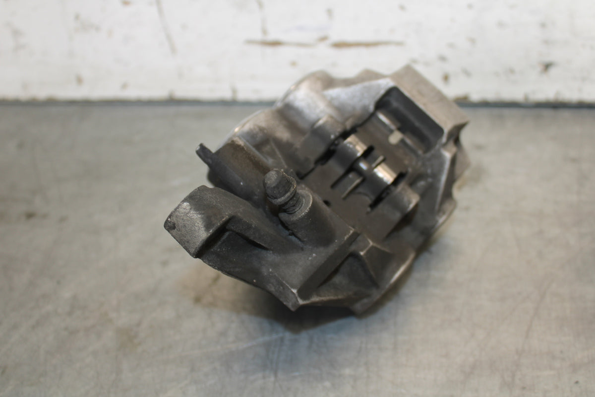 05-06 YAMAHA ROAD STAR XV1700A RIGHT LEFT FRONT BRAKE CALIPER SET PAIR  BB703