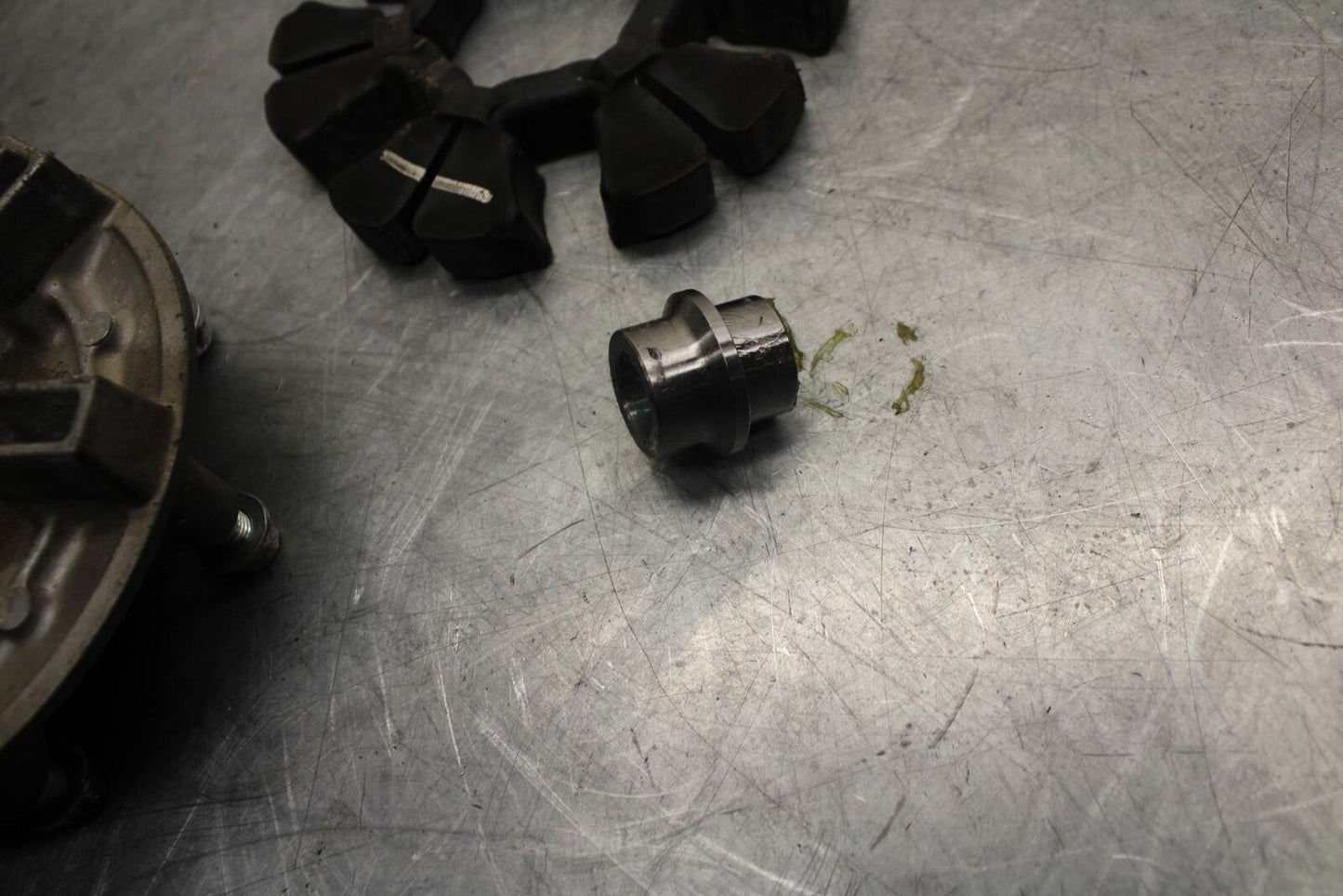 2013 Kawasaki Ninja 300 EX300B ABS REAR HUB SHOCK DAMPERS CUSH ABSORBERS BB518