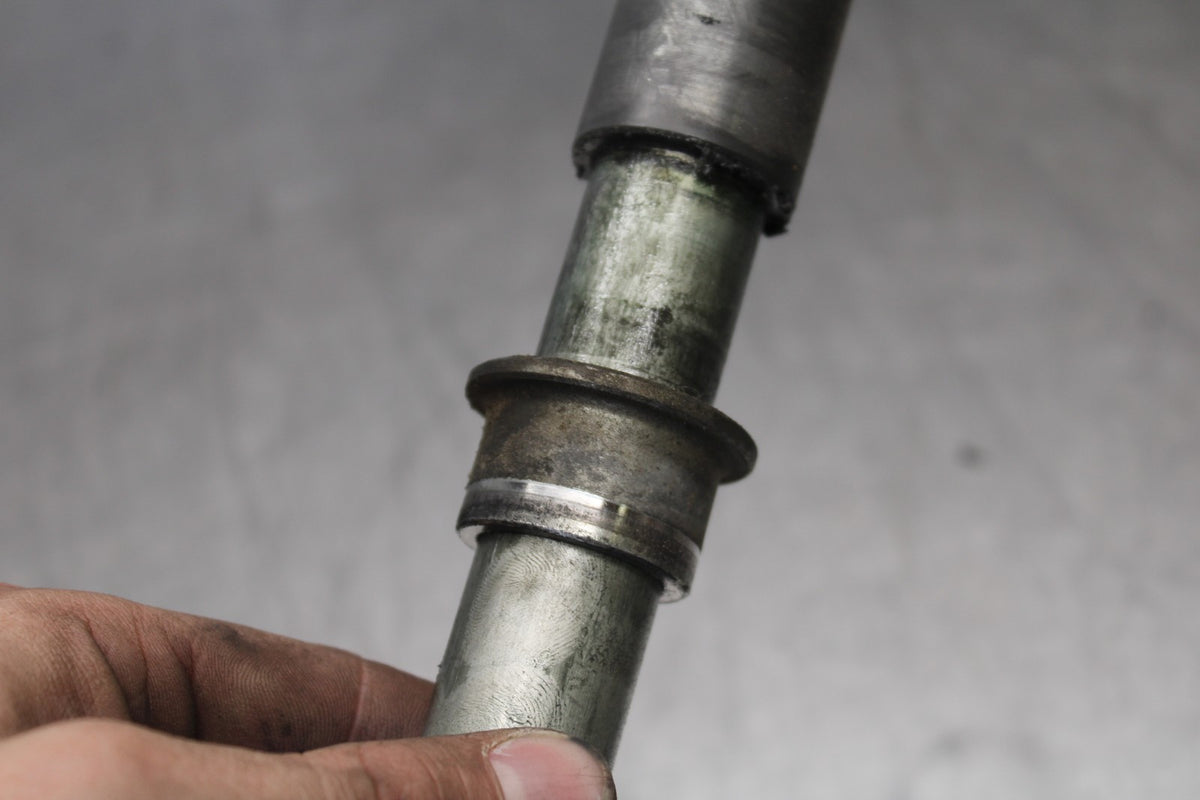 00-05 KAWASAKI NINJA ZX12R FRONT WHEEL RIM AXLE PIVOT BOLT BB892