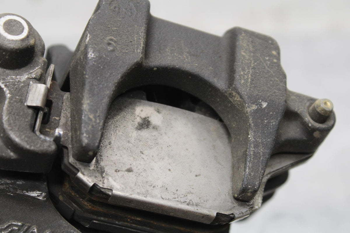 2007 Yamaha YZF R6S REAR BACK BRAKE CALIPER W MOUNT BRACKET BB594
