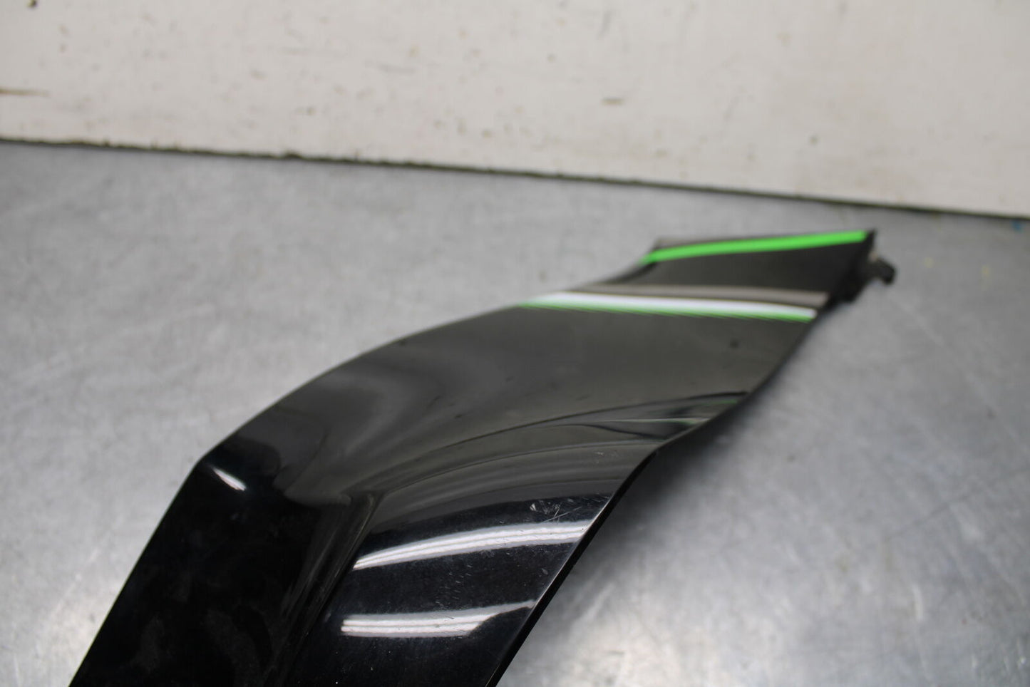 16 KAWASAKI NINJA ZX10R RIGHT FRONT SIDE SEAT PANEL TRIM COWL FAIRING BB650