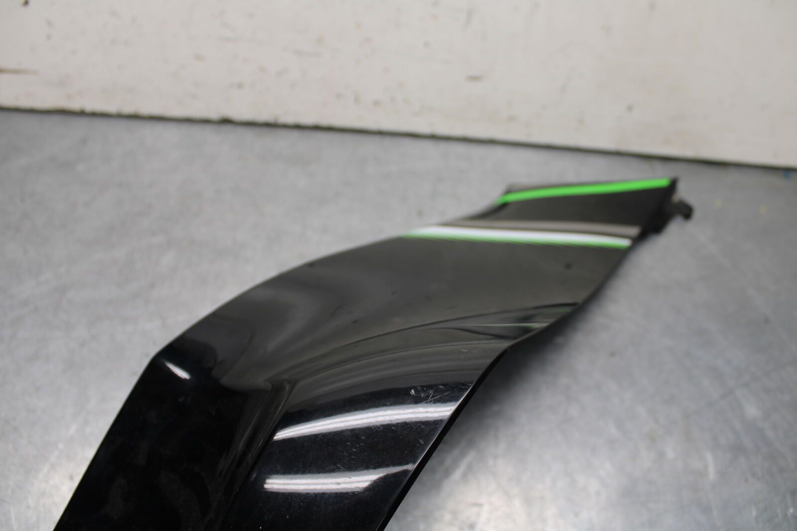 16 KAWASAKI NINJA ZX10R RIGHT FRONT SIDE SEAT PANEL TRIM COWL FAIRING BB650