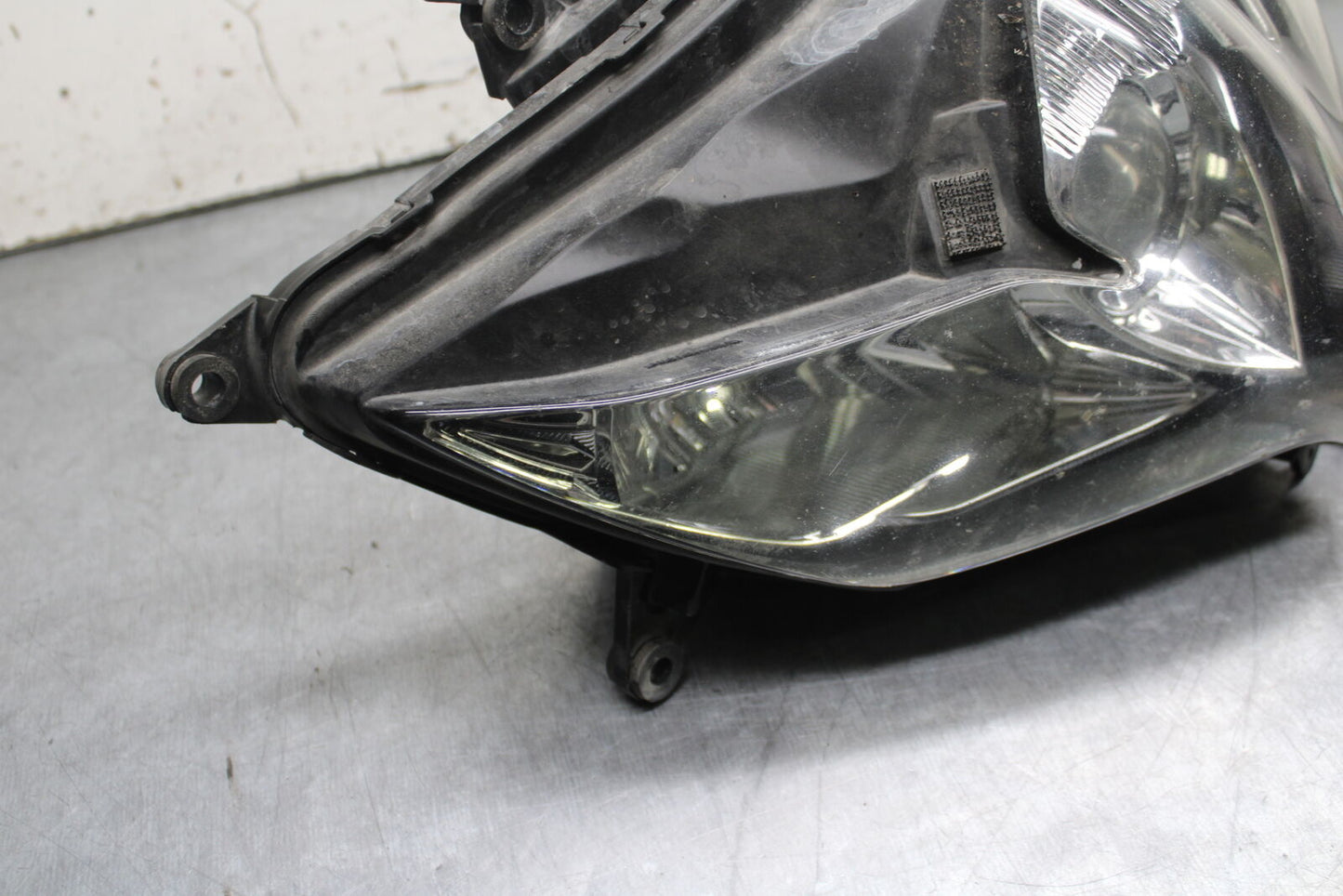 08-09 SUZUKI GSXR600 FRONT HEADLIGHT HEAD LIGHT LAMP BB728