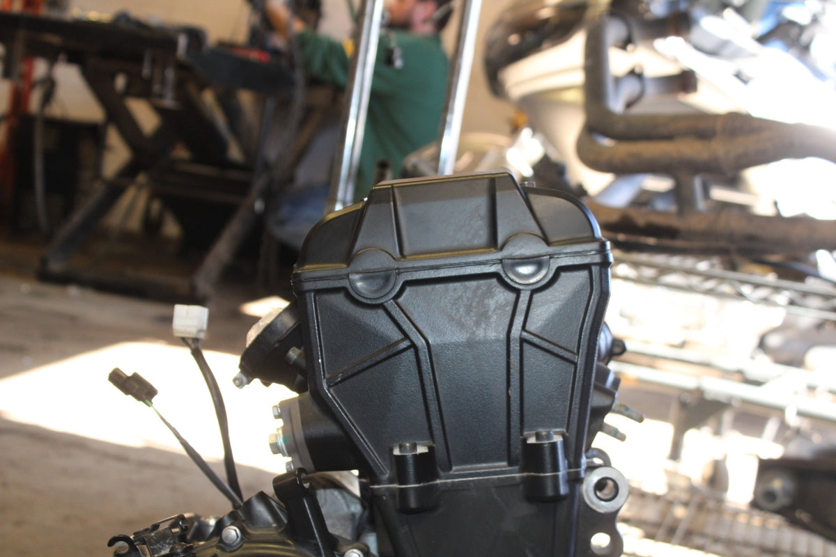 23 KAWASAKI NINJA 650 EX650 ENGINE MOTOR ONLY 2,873KM!! BB920