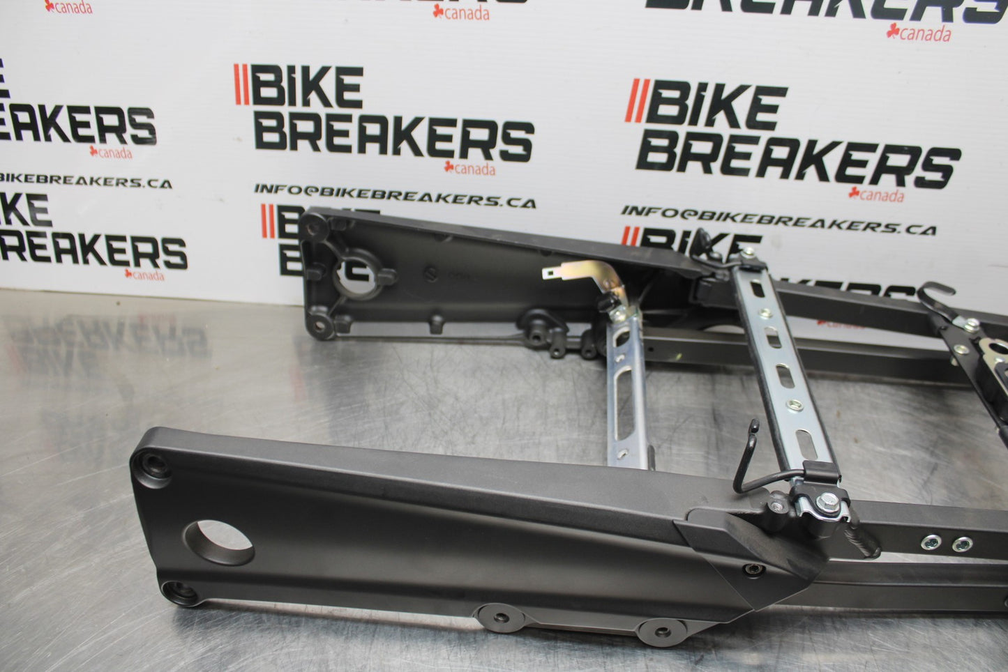 23-24 KAWASAKI NINJA ZX14R NEW! REAR SUBFRAME BACK SUB FRAME BB764