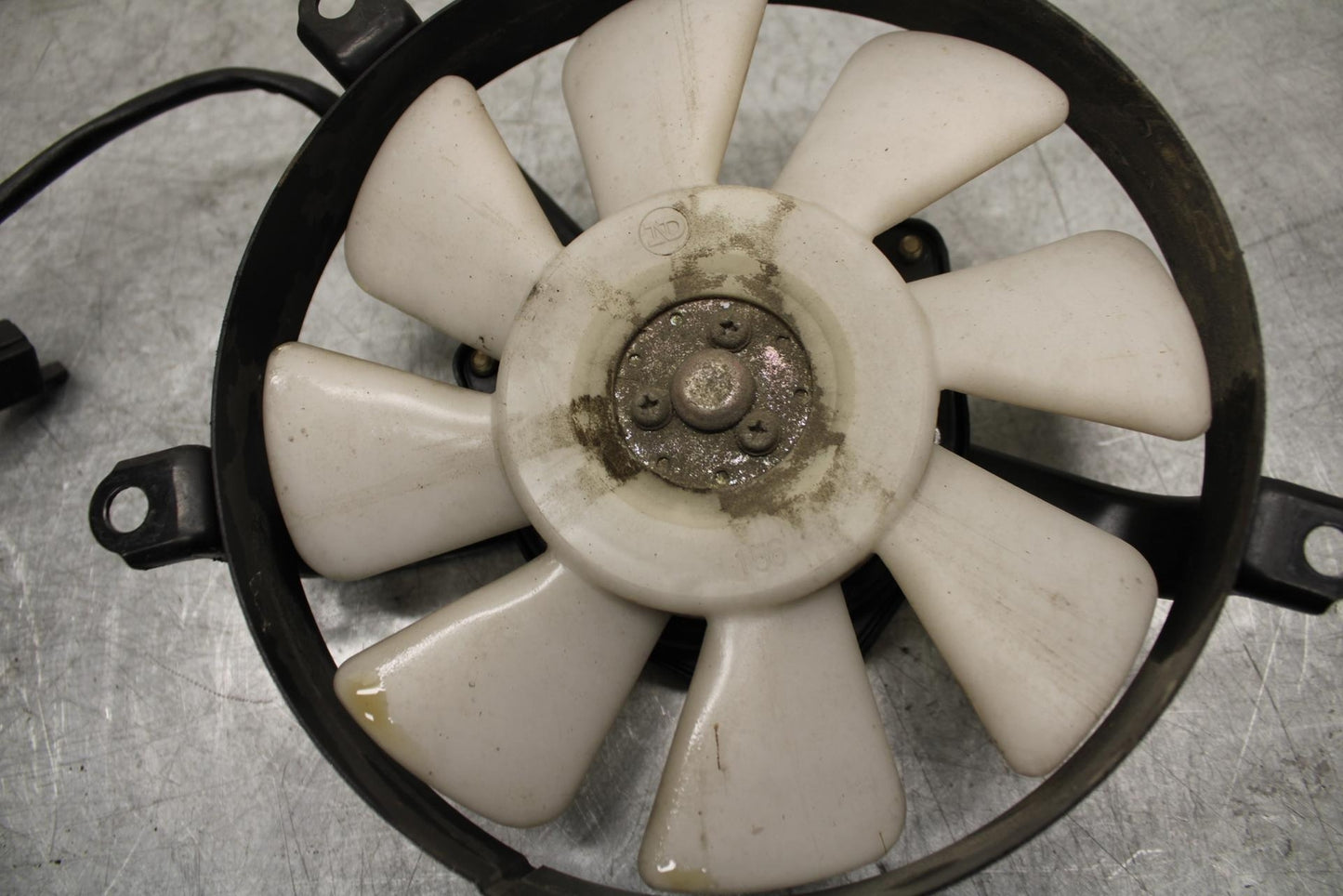 2001 Kawasaki Ninja ZX6 ZX600E ENGINE RADIATOR COOLING FAN BB547