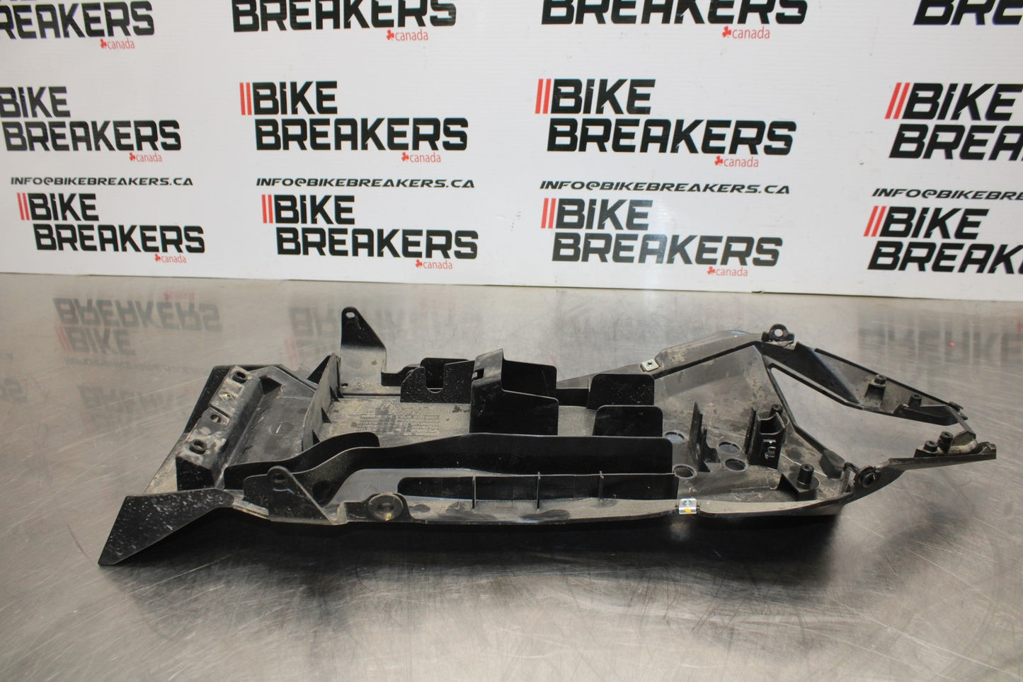 18-23 KAWASAKI NINJA 400 EX400 ABS REAR BACK TAIL UNDERTAIL FAIRING BB177