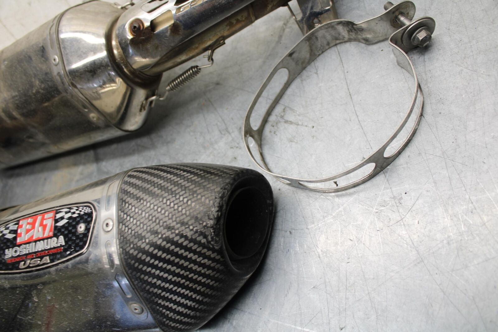 2008 Suzuki GSXR1000 YOSHIMURA EXHAUST PIPE MUFFLER SLIP ON CAN SILENCER BB519