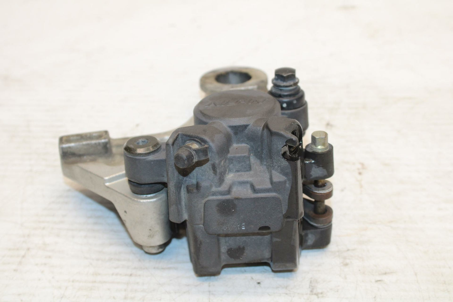 04-05 HONDA CBR1000RR REAR BACK BRAKE CALIPER W MOUNT BRACKET BB285
