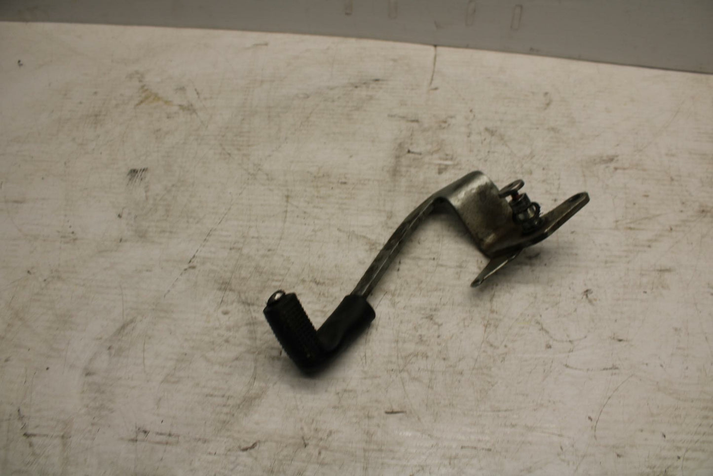 09 YAMAHA FZ6 RIGHT REARSET BRAKE FOOT PEDAL BB295