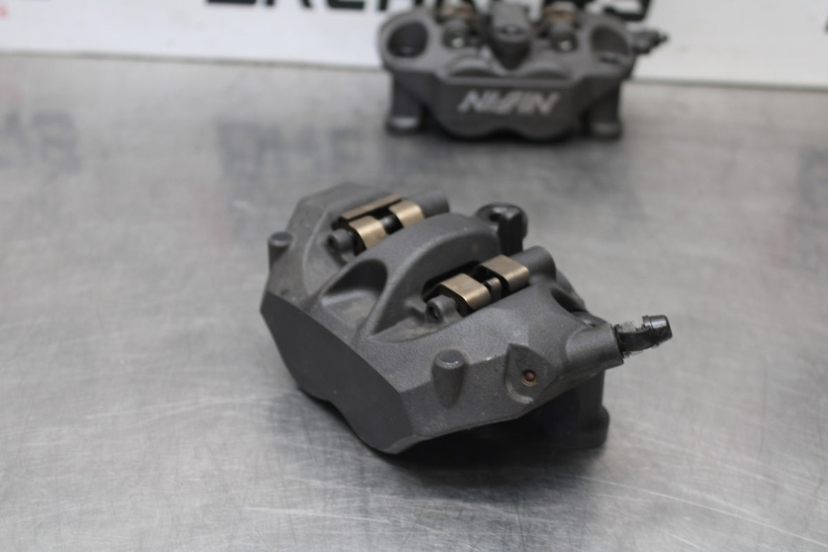 13-18 KAWASAKI NINJA ZX6R RIGHT LEFT FRONT BRAKE CALIPER SET PAIR CALIPERS BB915