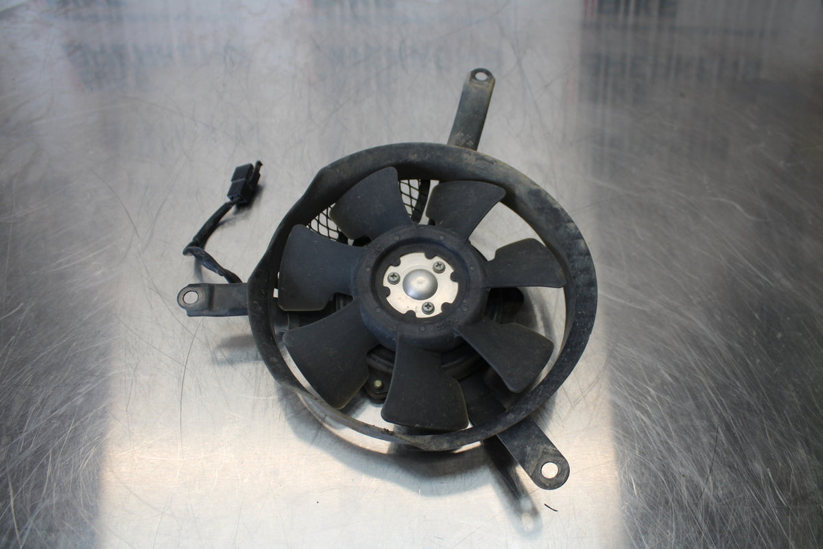 01-03 SUZUKI GSXR600 ENGINE RADIATOR COOLING FAN BB145