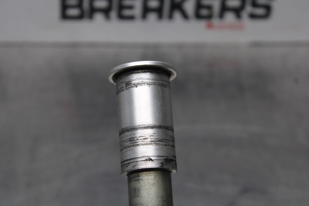 04-05 SUZUKI GSXR600 FRONT WHEEL RIM AXLE PIVOT BOLT BB792