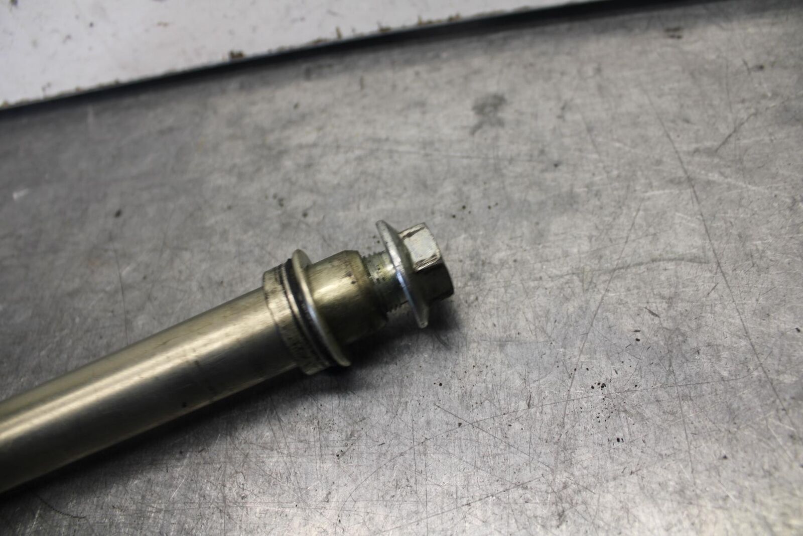 08-10 SUZUKI GSXR 600  FRONT WHEEL RIM AXLE PIVOT BOLT BB101