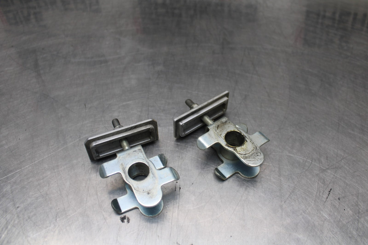 06 SUZUKI SV650S SWINGARM CHAIN TENSIONER ADJUSTMENT BRACKETS  BB783