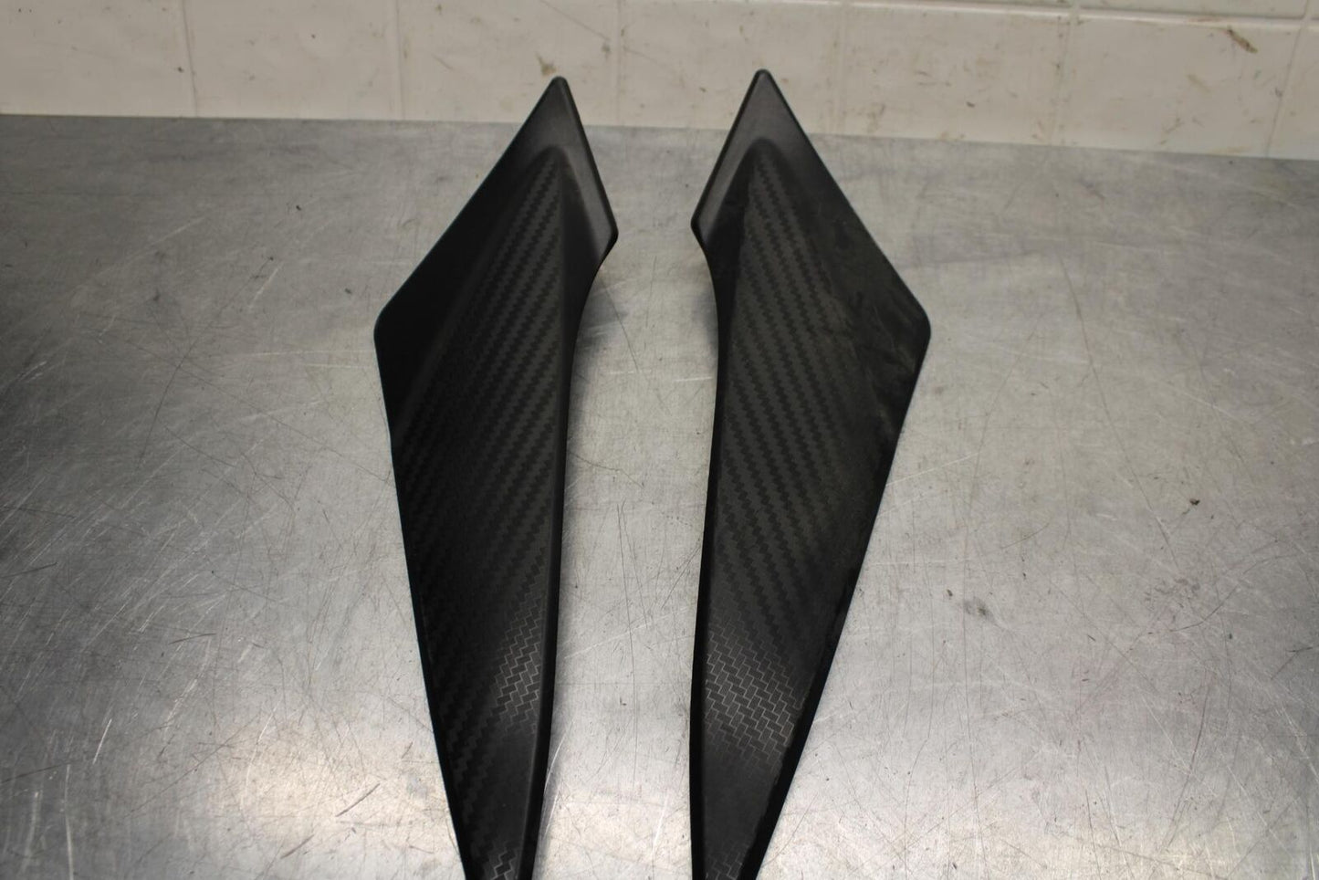 2015 Suzuki GSXR750 RIGHT LEFT GAS FUEL TANK PANELS COVERS TRIM SET  BB595
