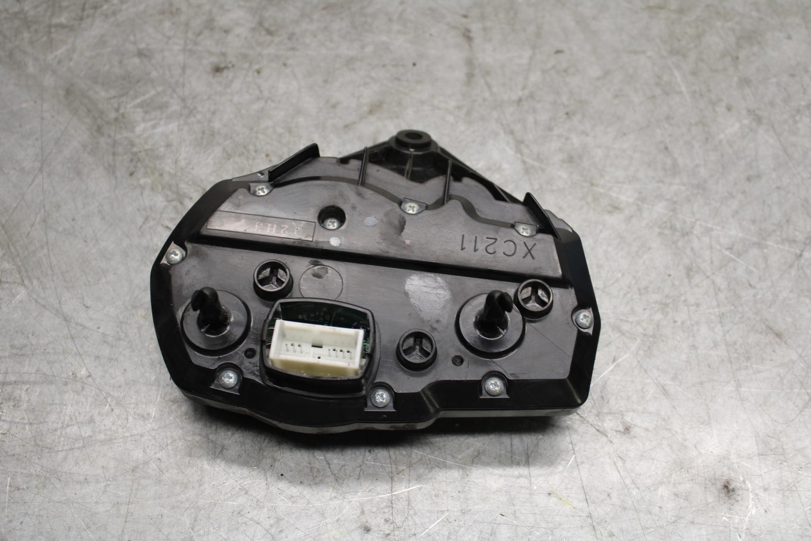06-07 SUZUKI GSXR750 SPEEDO TACH GAUGES DISPLAY CLUSTER SPEEDOMETER BB543#B