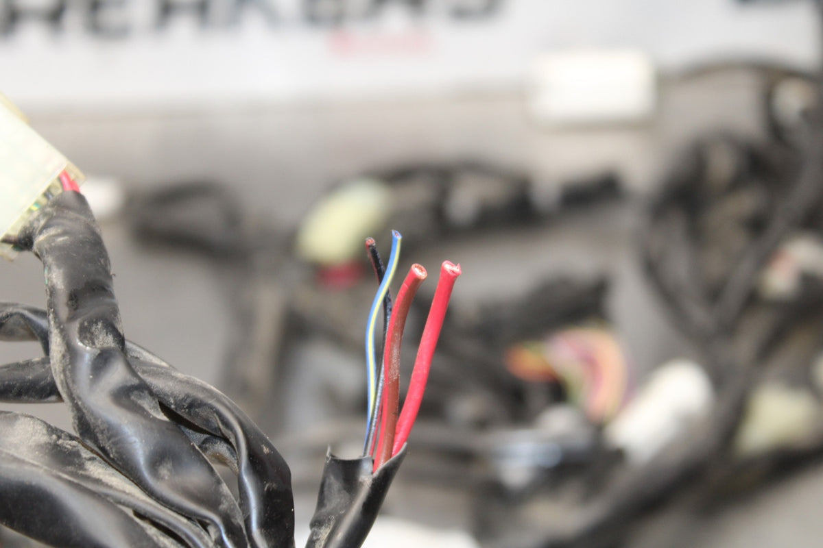 23 YAMAHA YZF R3 MAIN ENGINE WIRING HARNESS MOTOR WIRE LOOM BB806