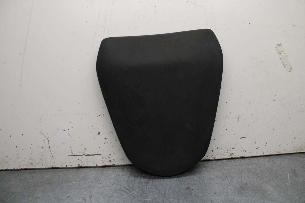 12-17 KAWASAKI ER-6N Z650 REAR BACK PASSENGER TANDEM SEAT PAD SADDLE  BB709