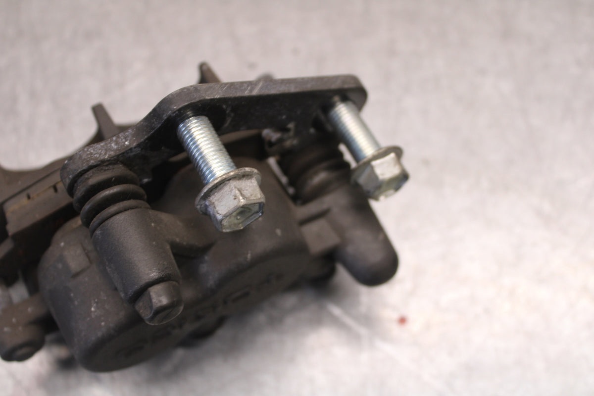 17-24 SUZUKI SV650 RIGHT LEFT FRONT BRAKE CALIPER SET PAIR CALIPERS BB706