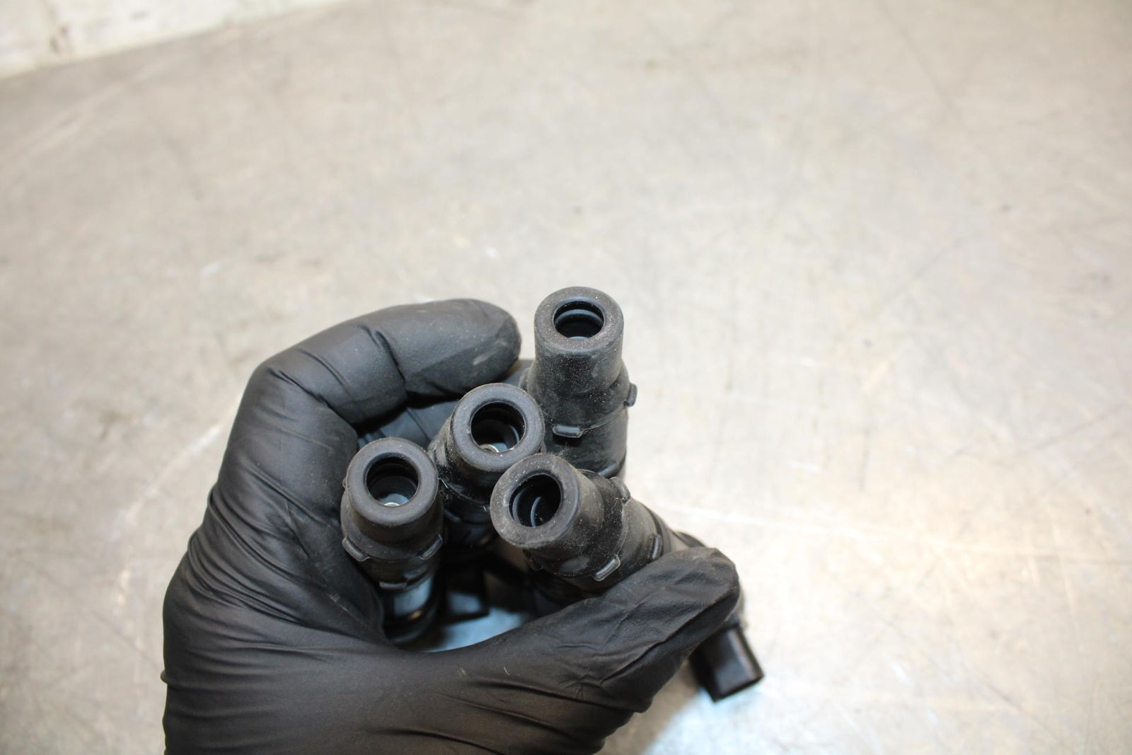 2008 Kawasaki Ninja ZX10R ZX1000E IGNITION COILS COIL SPARK PLUG CAPS BB524