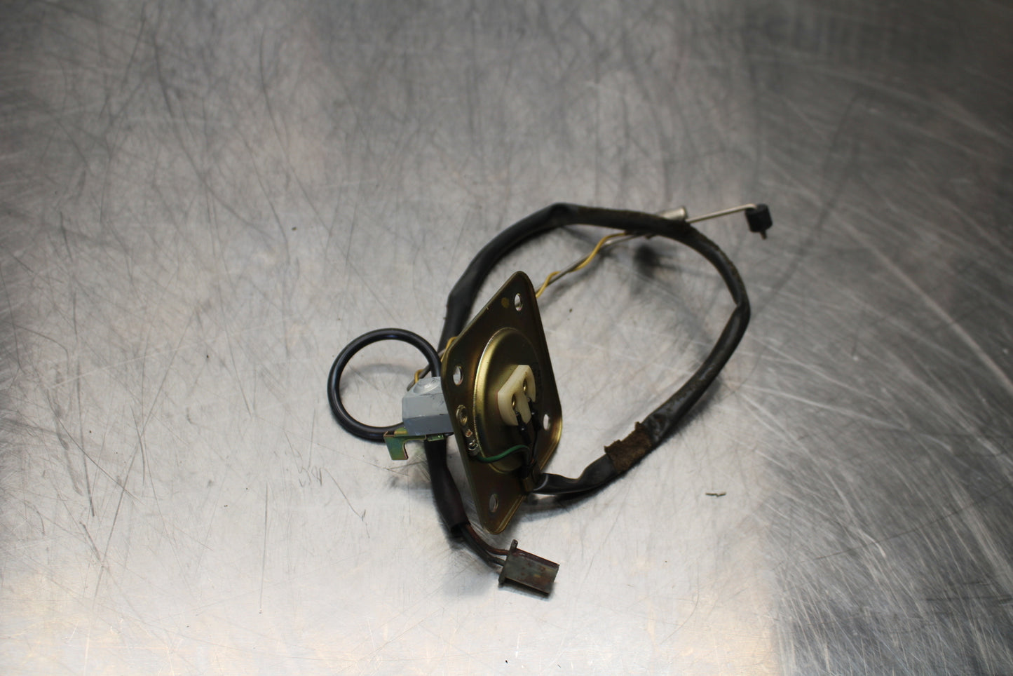 98-05 HONDA SUPER HAWK 1000 VTR1000F FLOAT GAS FUEL LEVEL SENDING UNIT BB152