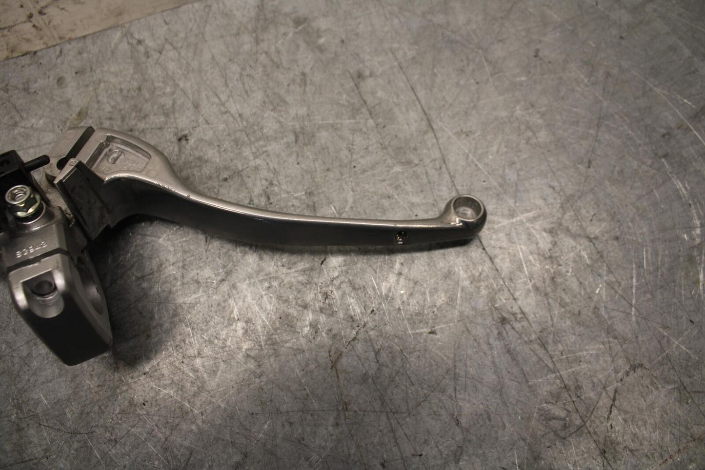2007 Suzuki Boulevard M50 CLUTCH PERCH MOUNT WITH LEVER  BB537