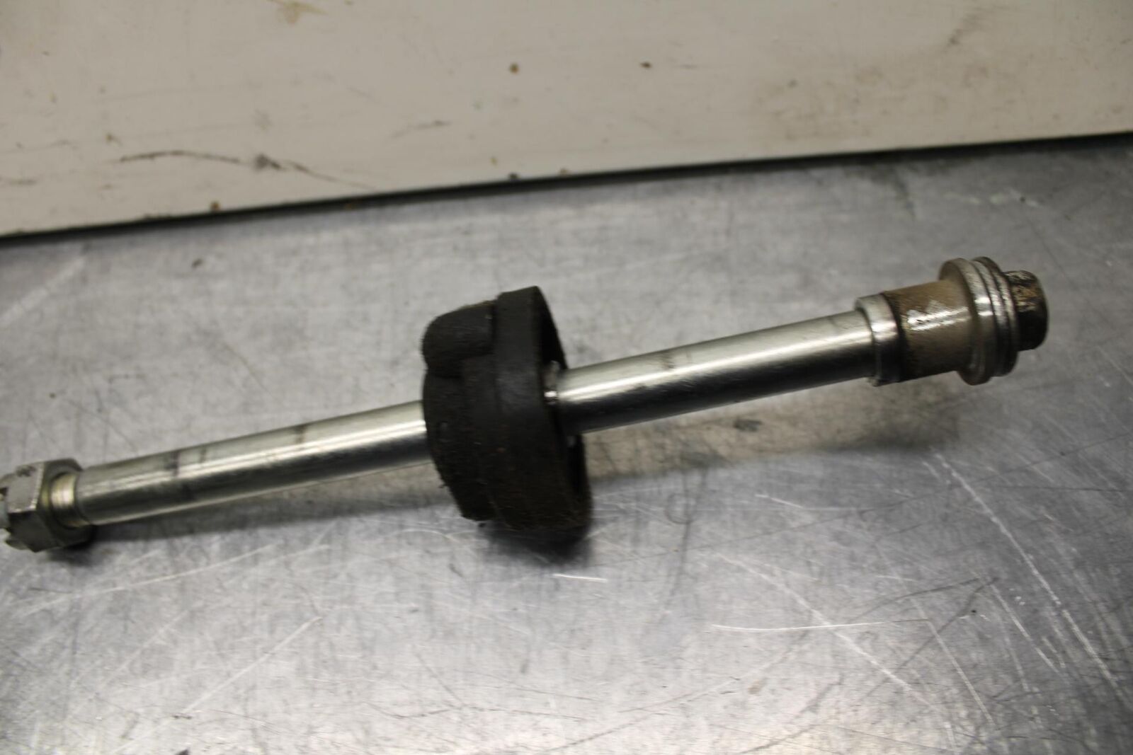 08-12 KAWASAKI NINJA 250R EX250J FRONT WHEEL RIM AXLE PIVOT BOLT BB612